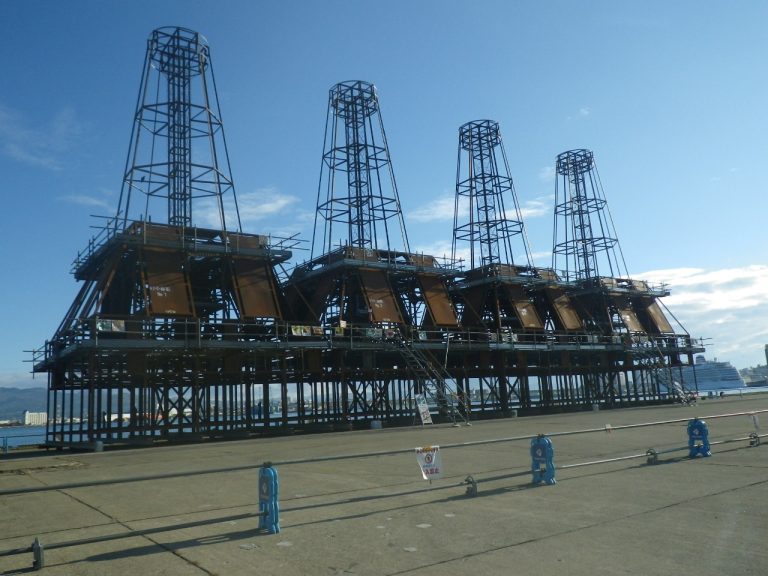 北海道津軽海峡地区小谷石魚礁設置工事